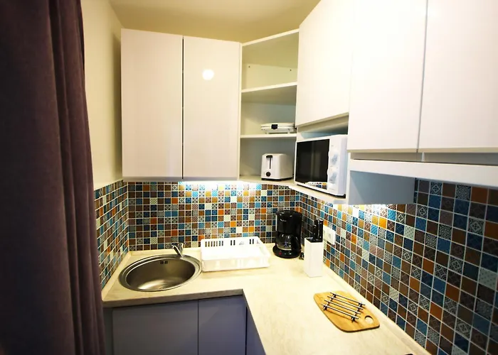 Mountain Breezes Studio- 3 *